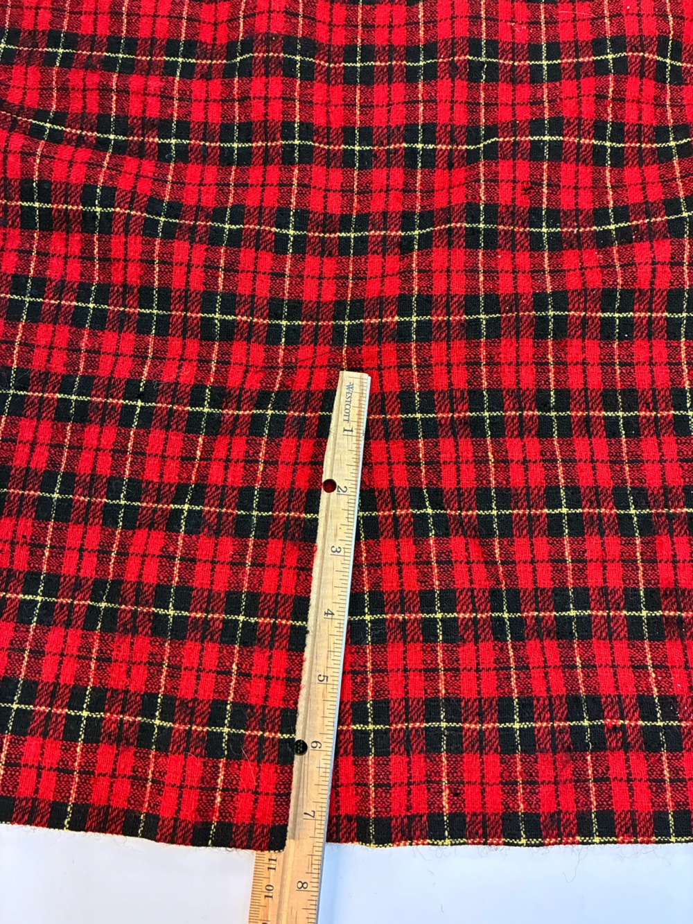 Vintage Pendleton Red Tartan Plaid Skirt, 100% Virgin Wool, Size 16 Knee Length - Picture 9 of 16